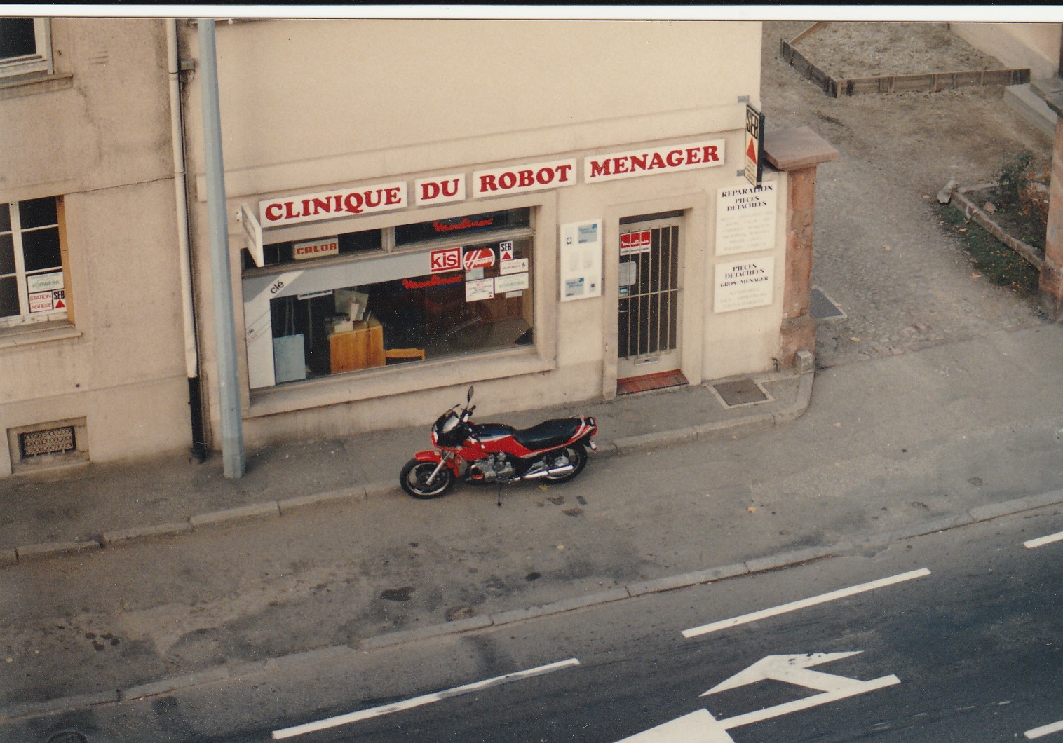 2EME MAGASIN 1989 | Clinique du robot ménager Clinique du Robot Ménager : entreprise familiale de réparation d’électroménagers Kingersheim 1